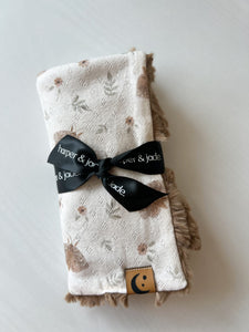 Moth Pointoille Lovey
